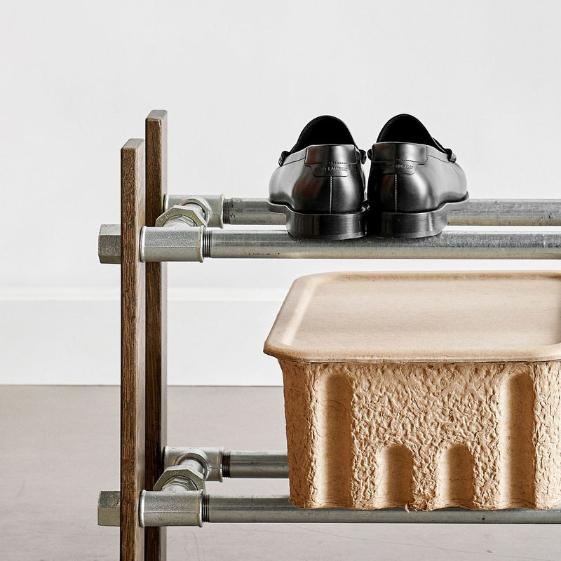 Étagère à chaussures Rackbuddy en chêne fumé à 3 étages - Meuble à chaussures minimaliste disponible en 2 largeurs différentes